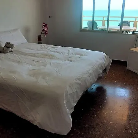 Djcumar Beach En Primera Linea De Playa דירה